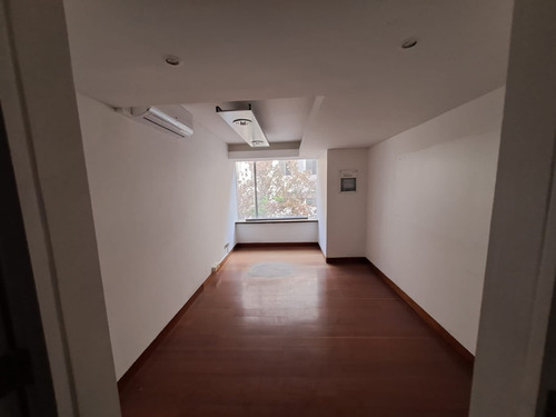 Venta/arriendo De Edificio En Huérfanos Id 50.942-lin