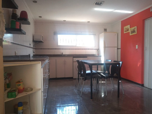 Casa Grande, Robusta, Remoledada + Partes Nuevas / Garage + Patio + Quincho + Pileta