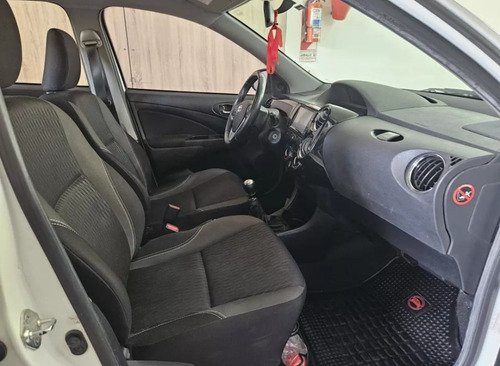Toyota Etios 1.5 Sedan Xls l18