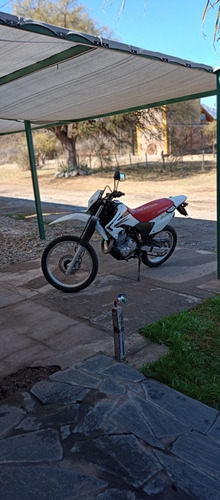 Imagen 2 de 4 de Honda Xr 250