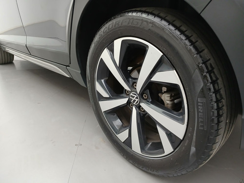 Volkswagen Nivus 1.0 200 TSI TOTAL FLEX HIGHLINE AUTOMÁTICO