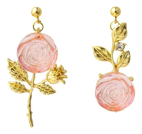 Aretes De Flores Asimétricas Con Color Dorado De Acero