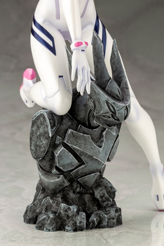 Mari Makinami Illustrious White Plugsuit Evangelion 3.0 + 1