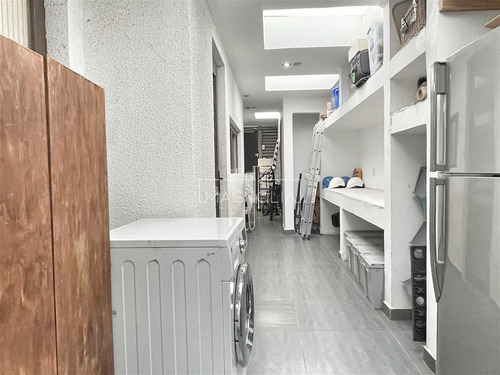 Casa En Venta De 5 Dorm. Y Sauna En Chamisero