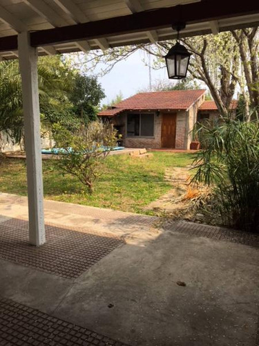 Casa Amplia En Venta En San Fernando - Punta Chica Alto