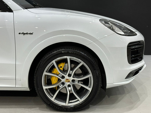 Porsche Cayenne E-Hybrid 3.0 V6 462cv