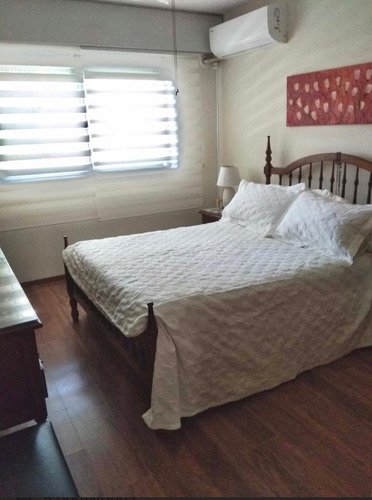 Imagen 9 de 19 de 1199 Venta Apto Tipo Casa Con Barbacoa Exclusiva ,garage 4dorm Malvin
