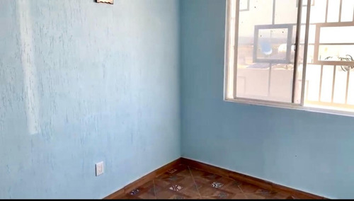 Corregidora Qro., Departamento, Recién Remodelado Con Piso Y Azulejo En Baño Y Cocina, Listo Para Usar Con Protecciones Ubicado En El Tercer Piso