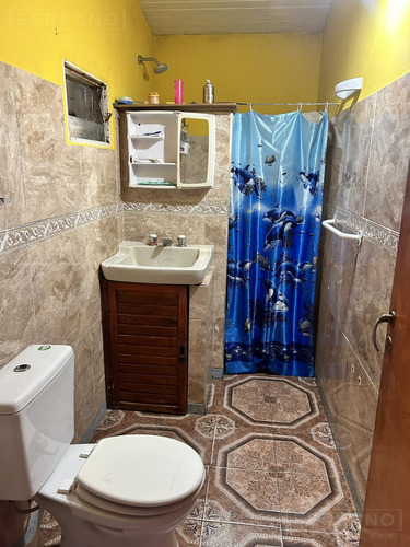 Venta. Casa 6 Ambientes Con Galpón. Capdevilla. Parque Sakura. Exaltacion De La Cruz