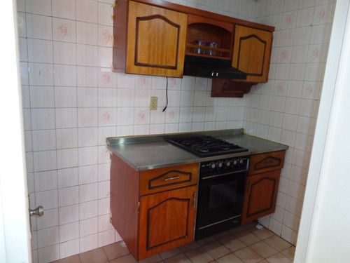 Departamento En Venta En Vallejo, Gustavo A. Madero, En La Uh Patera Vallejo. 3 Recamaras, 1 Baño, 1 Estacionamiento, Primer Piso
