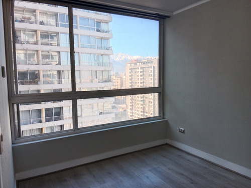 Vive En Un Departamento Cómodo Y En Excelente Estado.