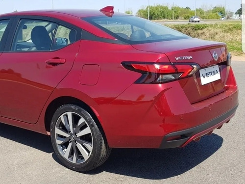 Imagen 4 de 15 de Nissan Versa 2023 1.6 Exclusive At