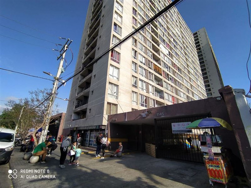 Departamento En Venta De 2 Dorm. En Independencia