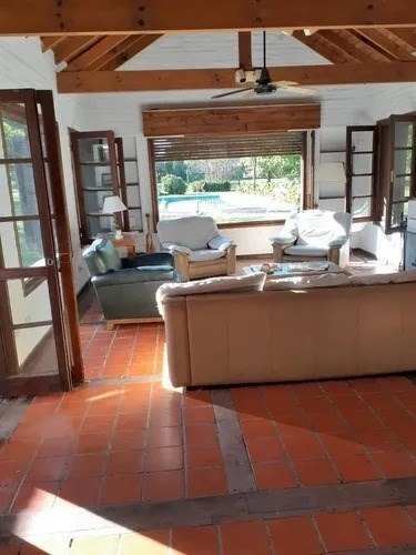 Imagen 3 de 13 de Hermosa Casa Estilo Campo En Venta En Las Casuarinas, Uján, G.b.a. Zona Oeste, Argentina