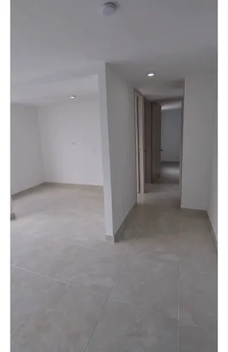 Venta De Apartamento En Brisas De Los Álamos, Norte De Cali, 8945.