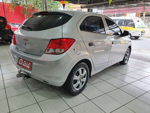 Imagem 2 de 10 de Chevrolet Onix Joy 1.0