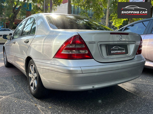 Imagen 15 de 17 de Mercedes-benz C220 Cdi 2.5 2004