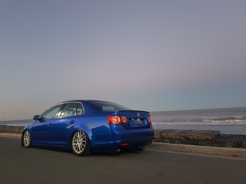 Volkswagen Vento 2.0 T Fsi Sportline Dsg 2010