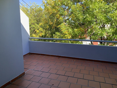 Imagen 14 de 17 de Venta - Dúplex 2amb Al Frente C/2 Balcones - Saavedra
