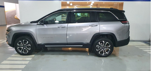 Imagen 9 de 17 de Jeep Commander Gse 1.3 At6 2023+