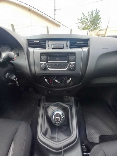 Imagen 9 de 13 de Renault Alaskan 2.3 Tdi 4x4 Confort 2022