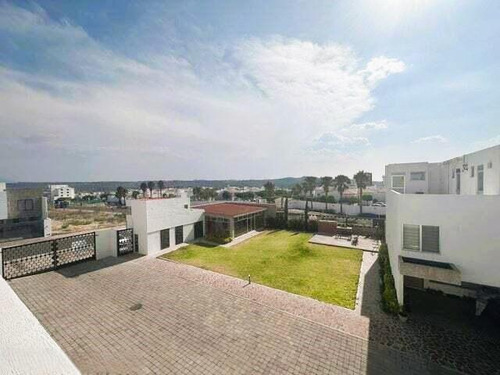 En Venta Casa Ubicada En El Manantial 3 Niveles 3 Rec Vl-24-1347