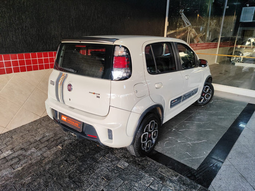 Fiat Uno 1.4 Sporting Flex 5p