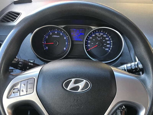 Imagem 8 de 10 de Hyundai Ix35 2.0 2012