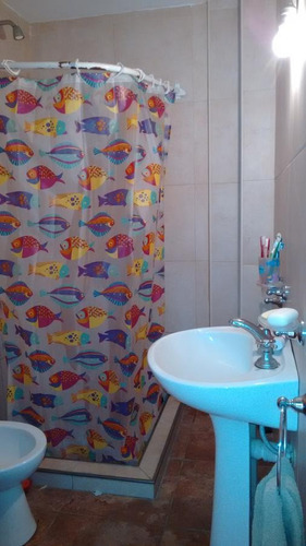 Imagen 15 de 30 de Excelente Chalet En Venta -zona Residencial Castelar Norte- 5 Ambientes- Toma Menor Valor
