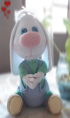 Conejo Narizon - Muñeco De Apego Crochet Amigurumi