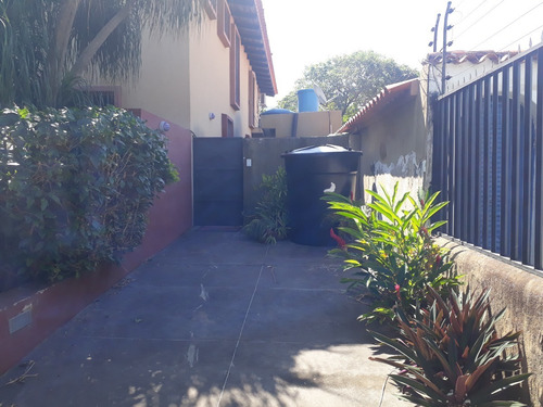 Imagen 5 de 25 de Comoda Casa En Conjunto Cerrado