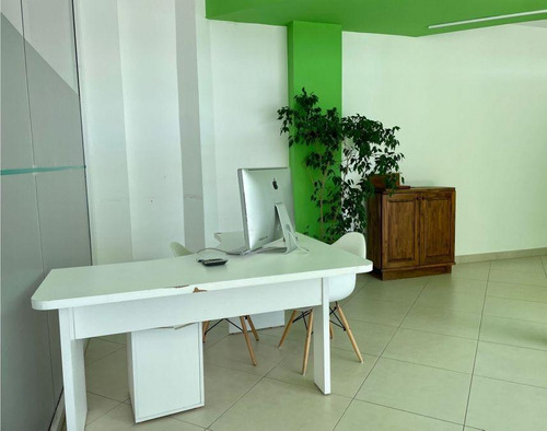 Local En Venta - Paseo El Agora - Cochera - Acepta Permuta - Financiacion