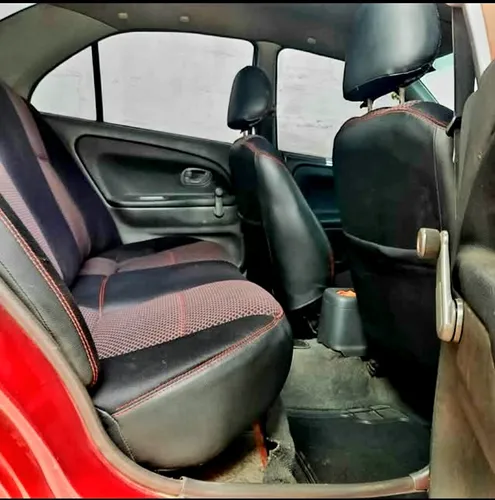 Mitsubishi Lancer 1.3 Gl 5 p