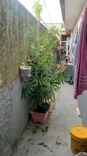 Casa Com 1 Quarto , 1 Quarto Com Suíte E Ar Condicionado