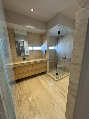 Exclusivo Penthouse En Venta Taira Bosque Real