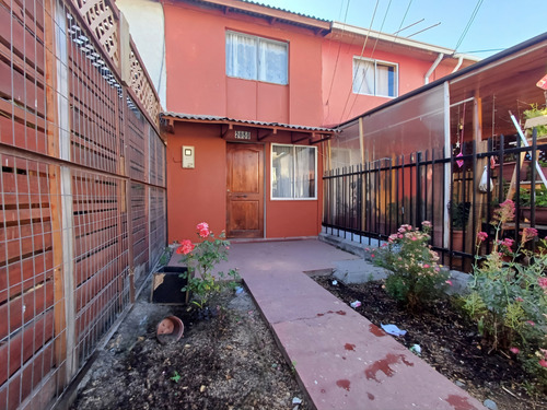Casa En Venta, A Pasos Del Cesfam, Molina-maule