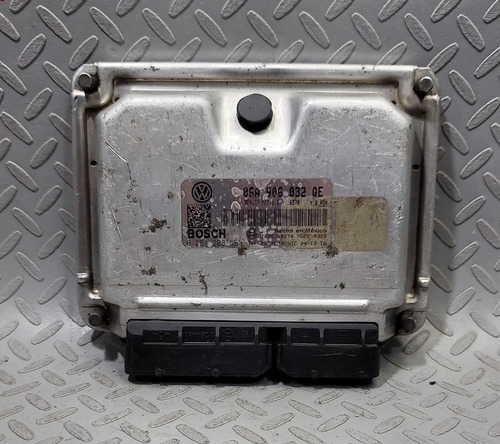 Computadora Ecu Jetta Bora 2005-2006 2.5l 06a906032qe Libre (Usado)