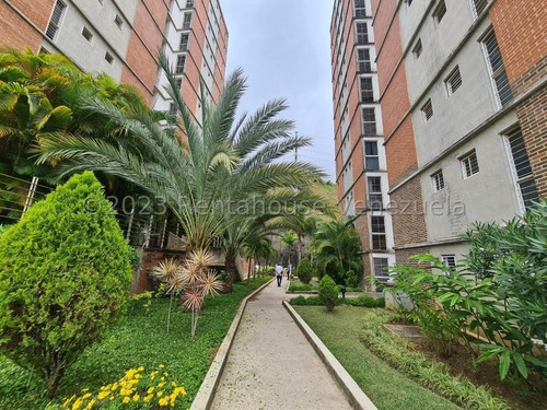 Fina Barro Vende Apartamento En El Encantado 24-10978 Yf