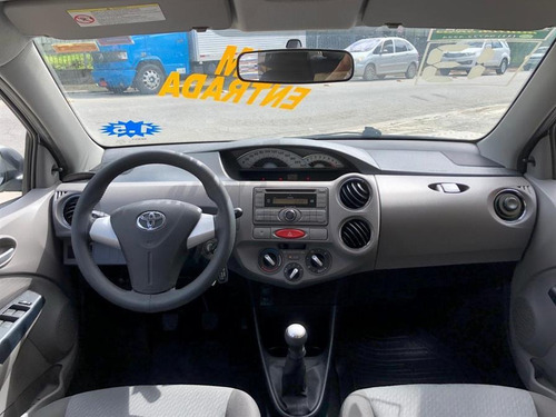 Toyota Etios Sedan Xls 1.5 (flex) Flex Manual