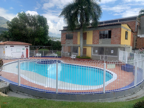 Imagen 7 de 15 de Casa Rosa De Los Vientos Copacabana Antioquia 3 Habitaciones, 2 Baño, Unidad Campestre, Piscina.