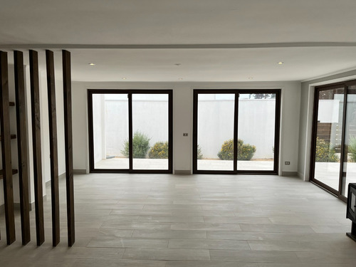 Casa En Venta En Maitencillo, A Pasos De La Playa Y Comercio