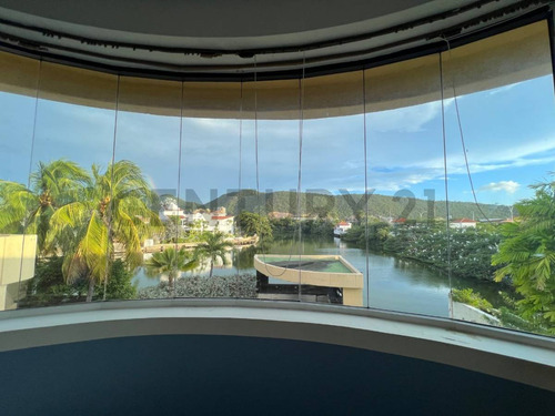 Casa En Venta Lecheria C R Las Villas