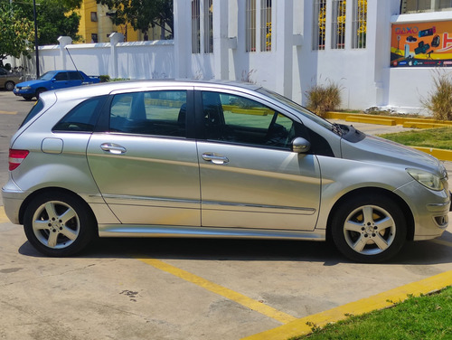 Mercedes-benz B200