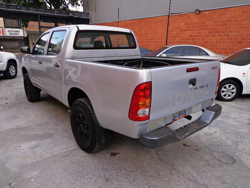 Imagen 6 de 10 de Toyota Hilux 2.7 2008 4x2 Automático