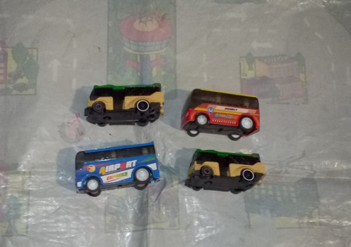 4 Carritos Autobuses Hot Wheels Remate Azul Marino (Usado)
