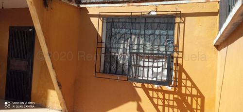 Imagen 14 de 30 de Casa En Venta En El Centro De Barquisimeto Lara 0.4.2.4.5.9.3.7.5.4.2 Rent-a-house Centro Occidente Mls Código Rent-a-house: 22-8451