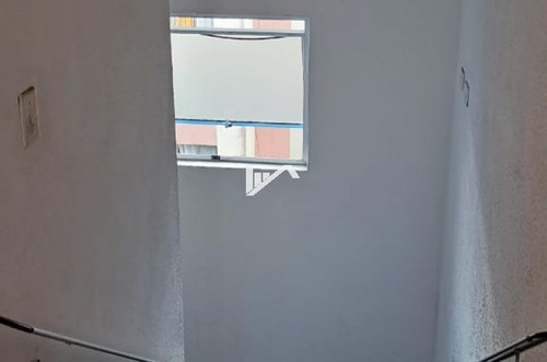 Imagem 3 de 13 de Lindo Apartamento Em Bom Condomínio A 1?5km Da Pista