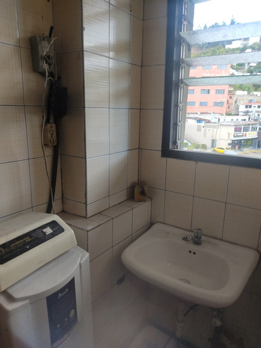 Vendo Lindo Local Con Mezzanina C.c Casona 1. Asesor Inmobiliario Silvia Jaramillo.
