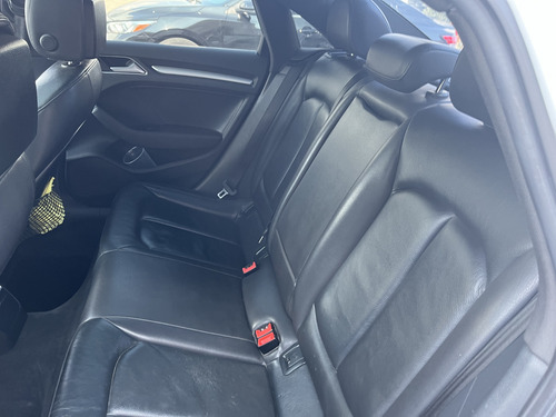 Audi A3 1.8 Sedán S Line At