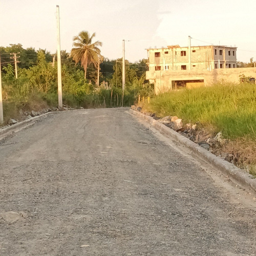 Imagen 5 de 11 de Se Vende Solar Super Económicos Mas Barato De Ahí No Lo Hay En El Residencial Privado En Villa Mella